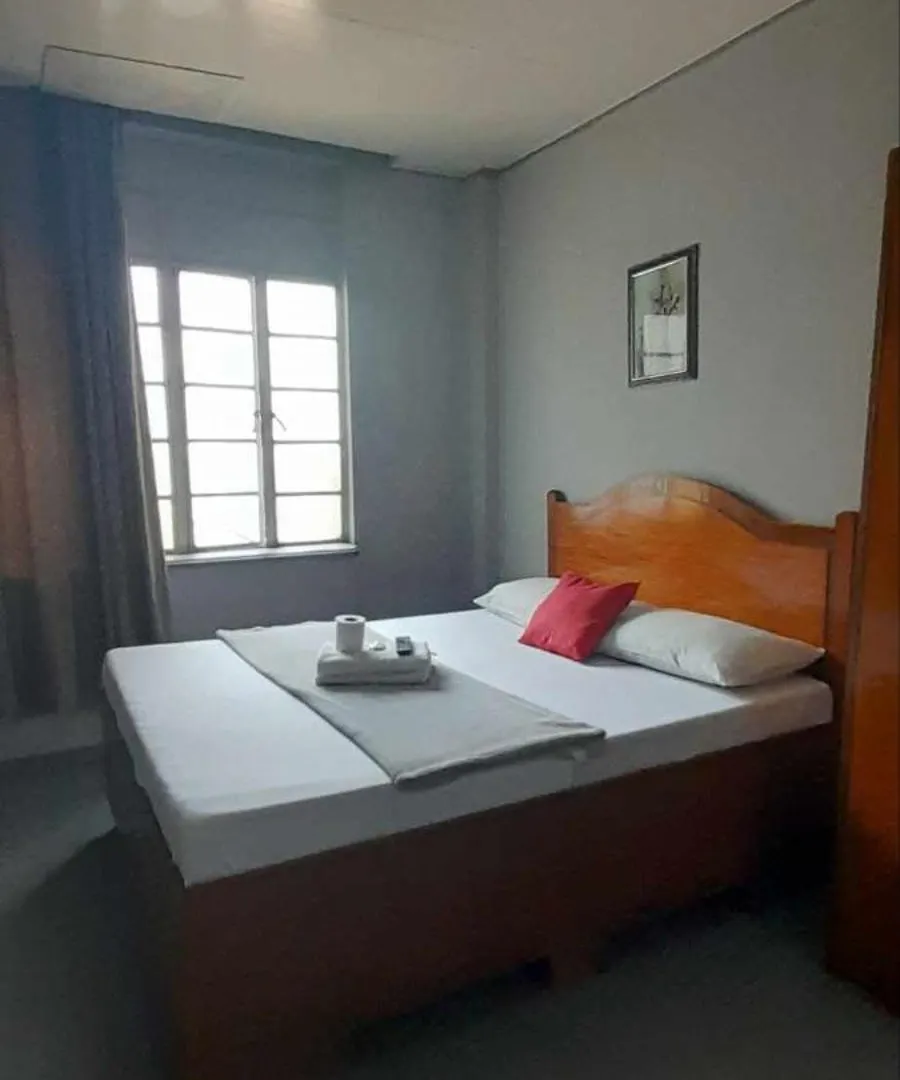 Slouch Hat Hotel And Restaurant Manila